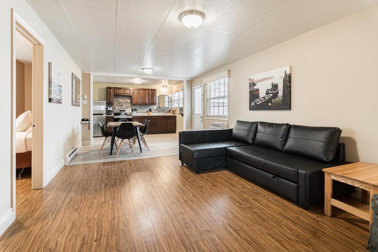 Parlee Beach Motel Shediac Eksteriør billede