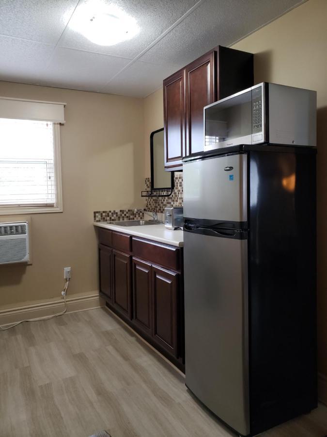 Parlee Beach Motel Shediac Eksteriør billede